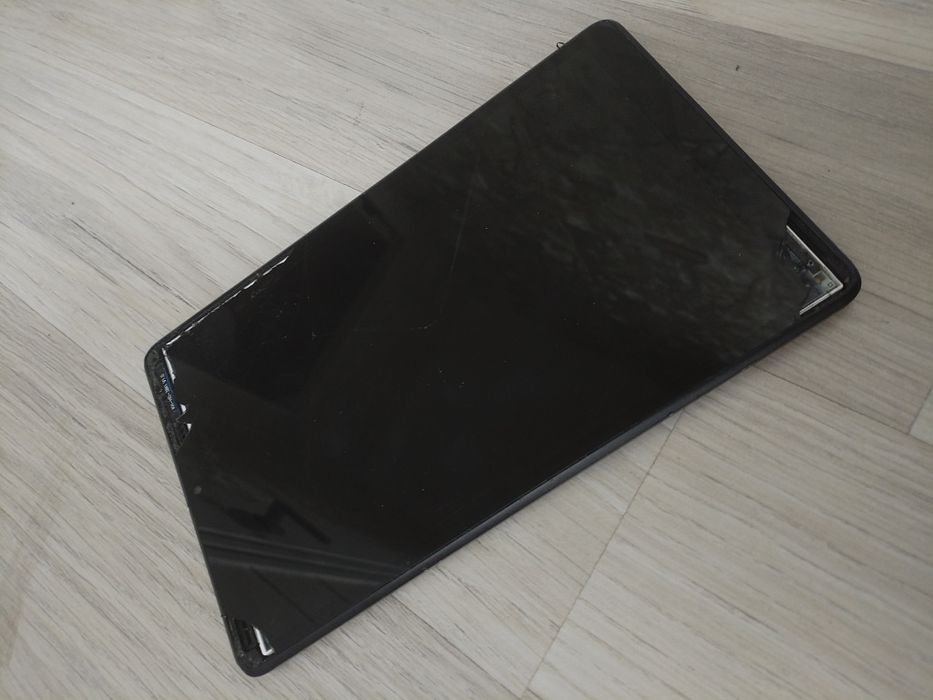 Планшет Lenovo нерабочий