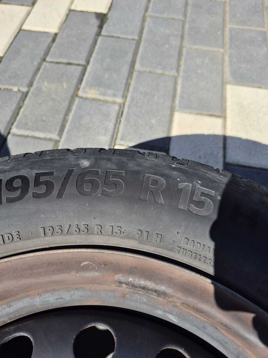 Vand jante cu cauciucuri de vara pt Toyota Auris, 15"