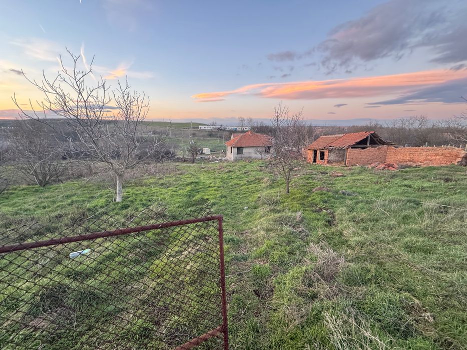 Масивна Къща до гр Ямбол