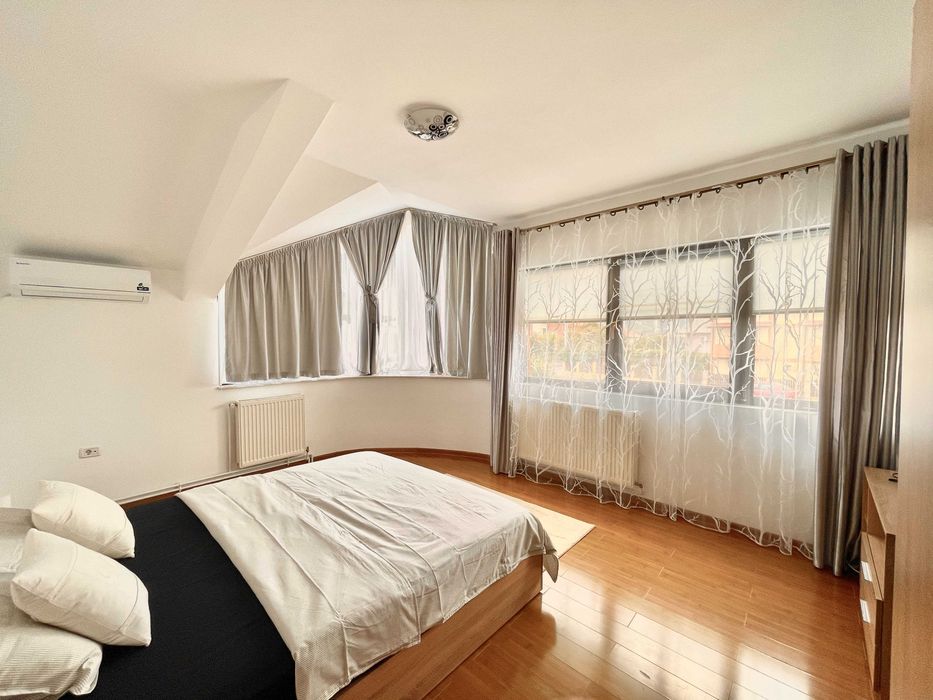 Casa / Vila de vanzare in Costinesti