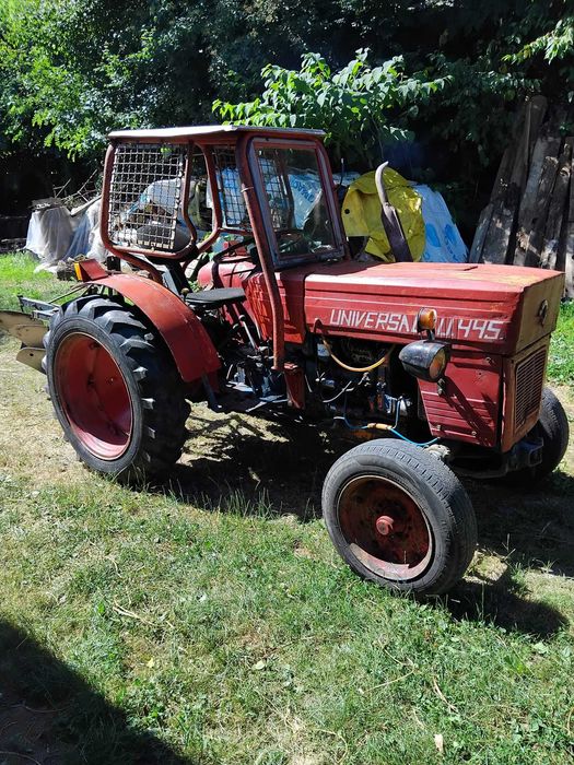 Vand tractor U 445 + plug + remorca + disc