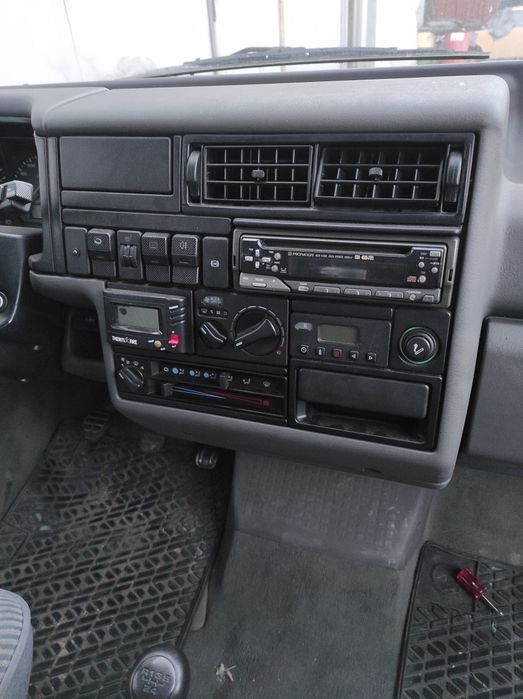 Продавам на части VW T4 CARAVELLE