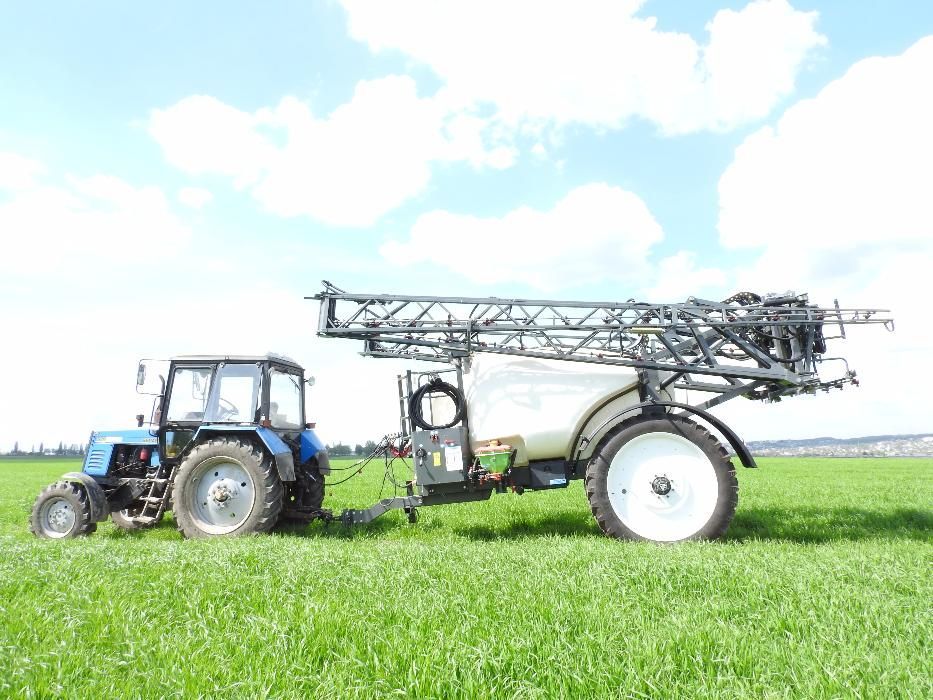 Опрыскиватель ОПК-2000