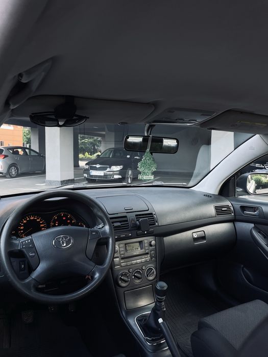 Vand Toyota Avensis T25