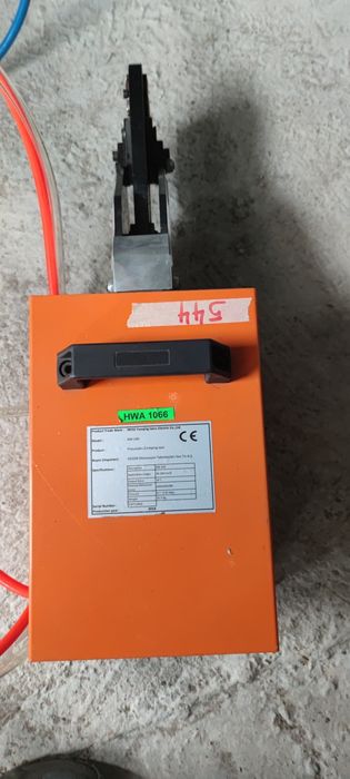 AM-240 Пневматичен инструмент за кримпване