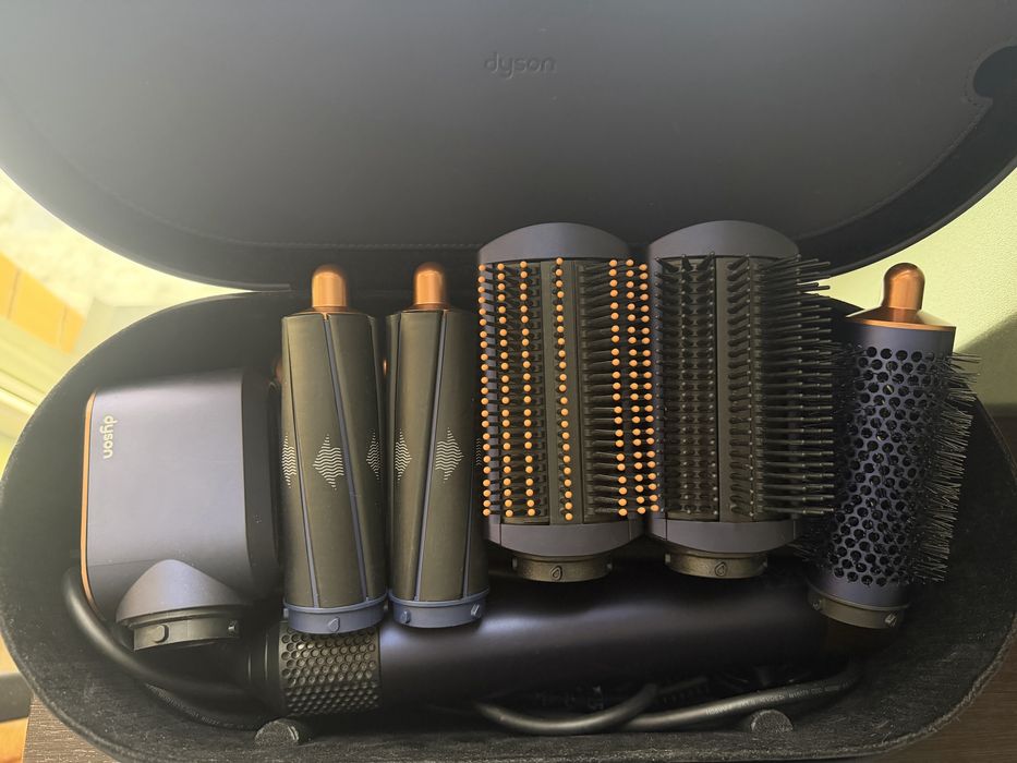 Оригинал Фен-стайлер Dyson