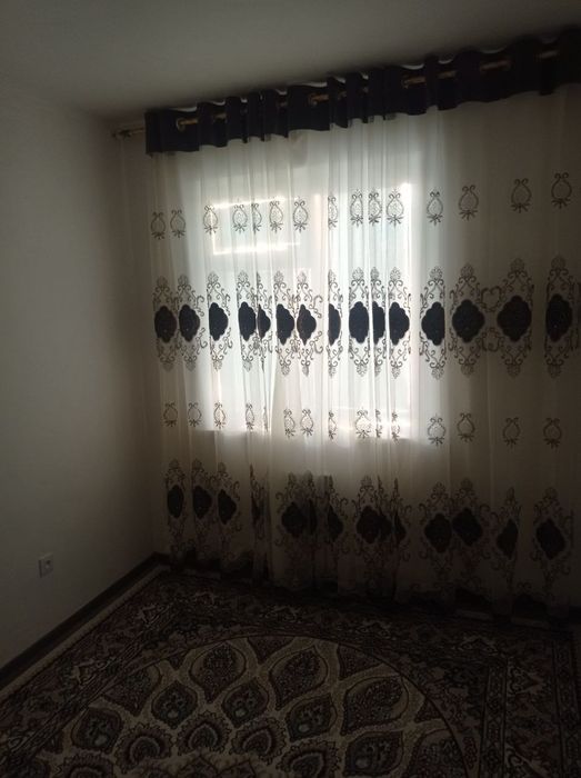 Янги домдан 3 хонали уй ижарага берилади