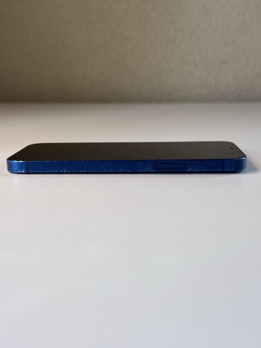 iPhone 12 64GB Син - 100% Батерия + Калъф + Протектор + Кутия