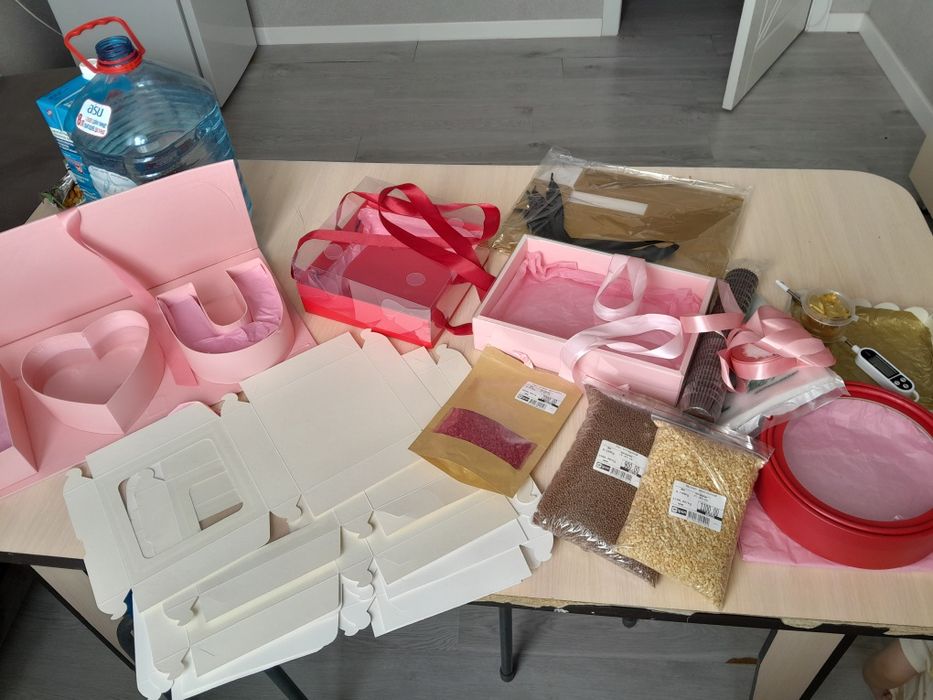 Подарочные коробки клубника в шоколаде