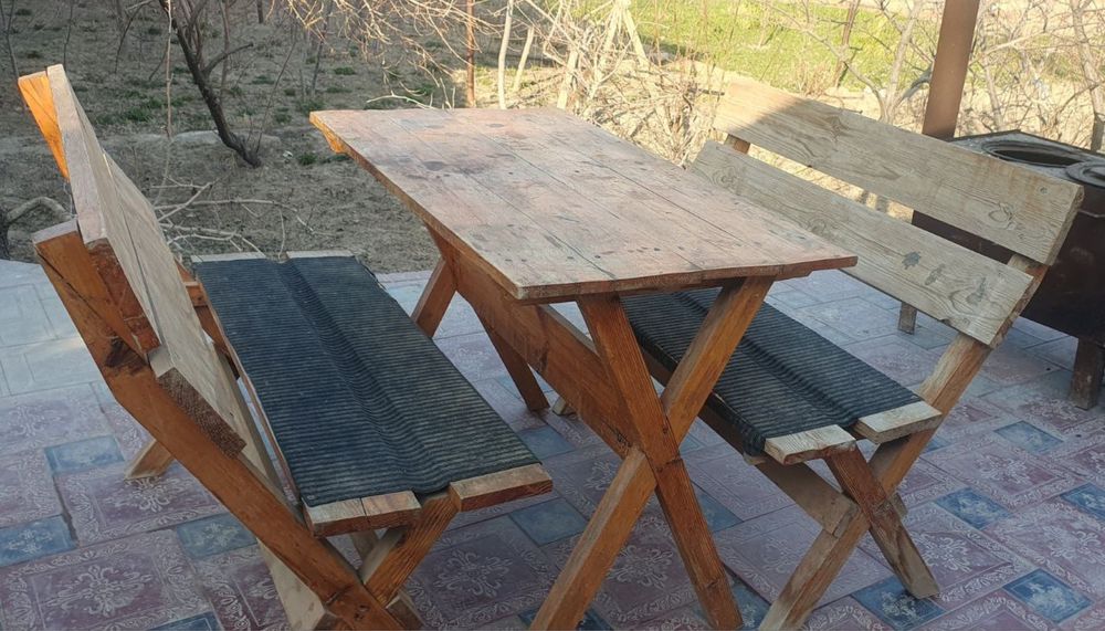 Стол стул сотилади арзонга беривораман