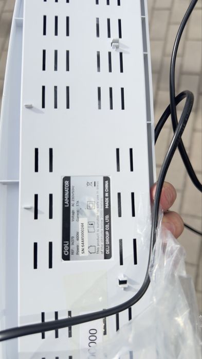 Ламинатор Deli 14379 A3 — новый