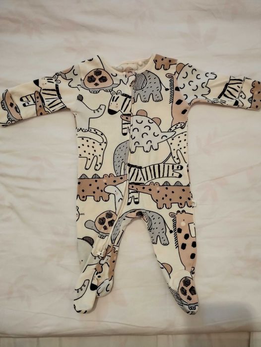 Бебешки дрешки за момиче