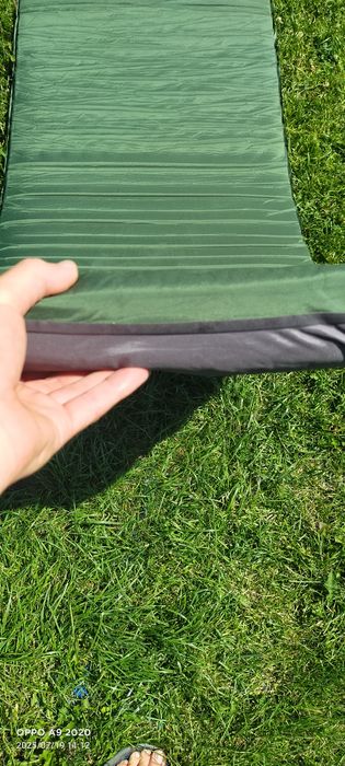 Самонадувающий туристический матрас