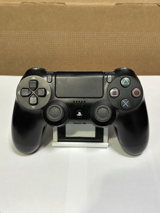 MDM vinde: Maneta PS4/Controller PS4, Black, Defecta.