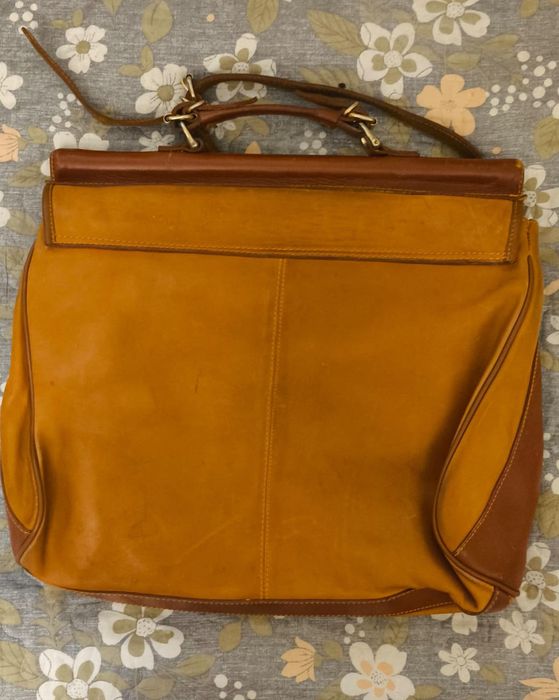 Кожанная сумка YSL