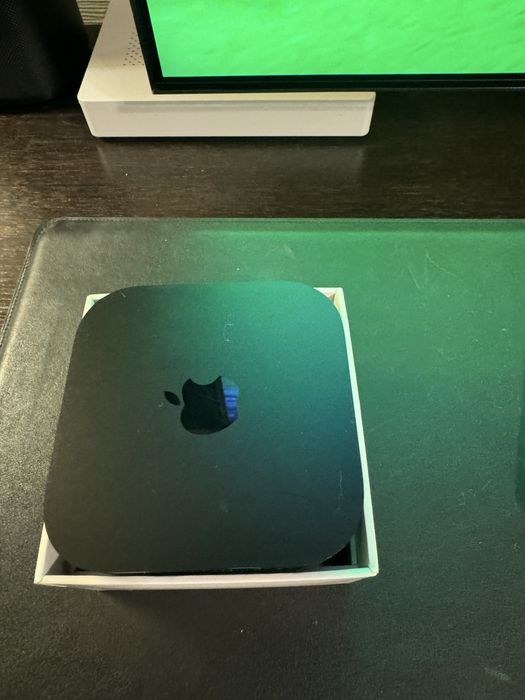 Vand Apple tv 4k ultima gen. 3rd, model A2843 Wi-Fi + Ethernet