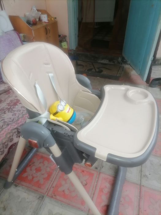 Продам стол-стульчик для малышей