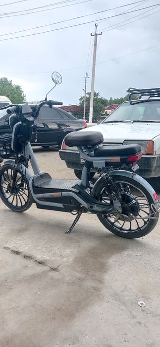 Mopedlar skuterlar
