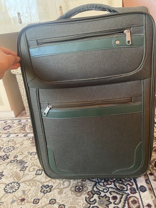 Чемодан большой