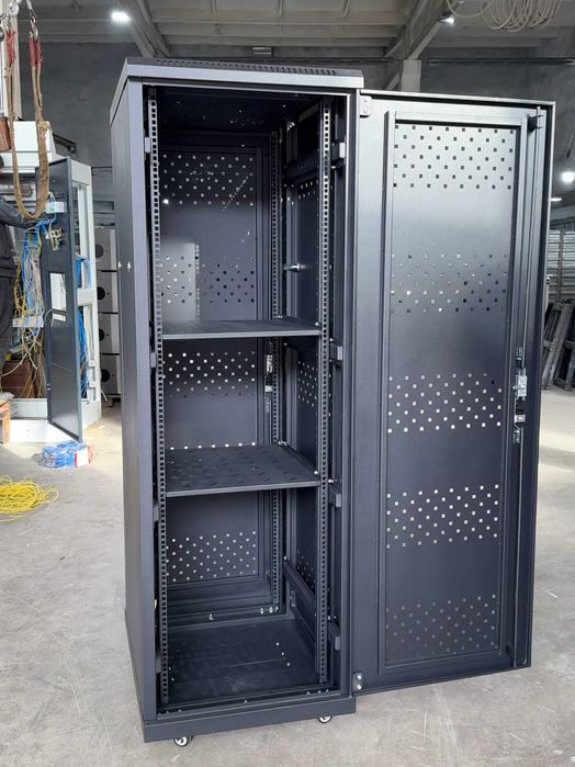 Serverniy shkaf 37U 600х800 Серверный шкаф