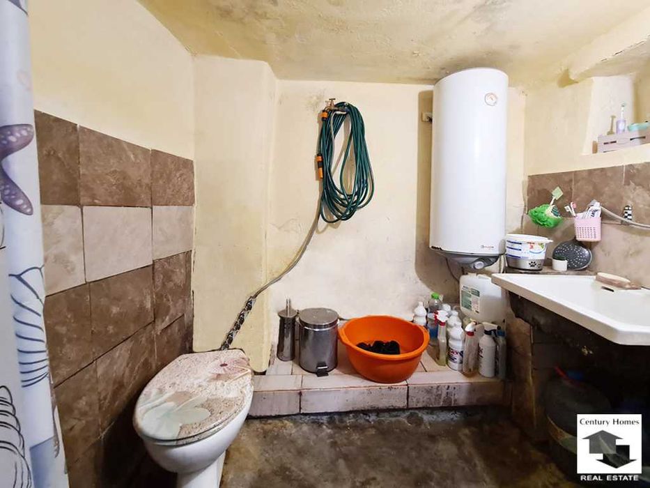 Продава се Къща в Велико Търново, Варуша - 165 кв.м за 402 €/кв.м - Снимка #20