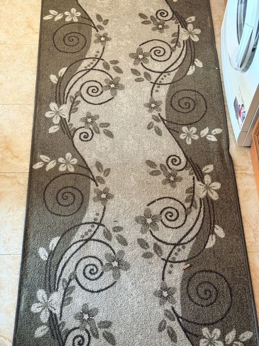 Холна гарнитура + 6 килима