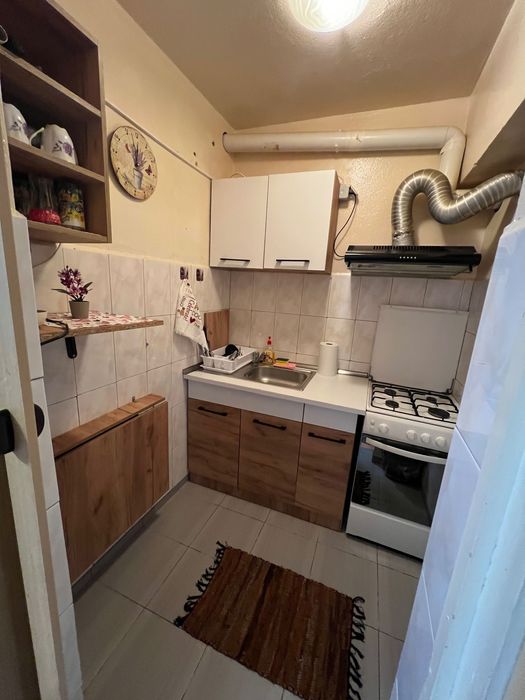 Închiriez garsonieră