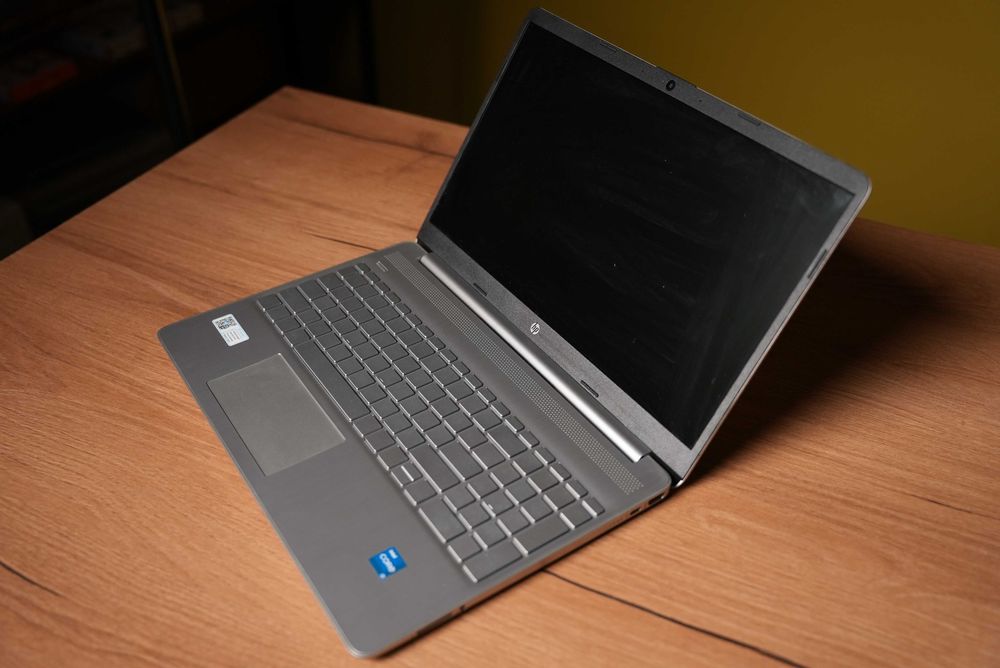 HP Laptop 15s-fq5340TU | Intel Core I3-1215U | DDR4 8GB | SSD 512GB