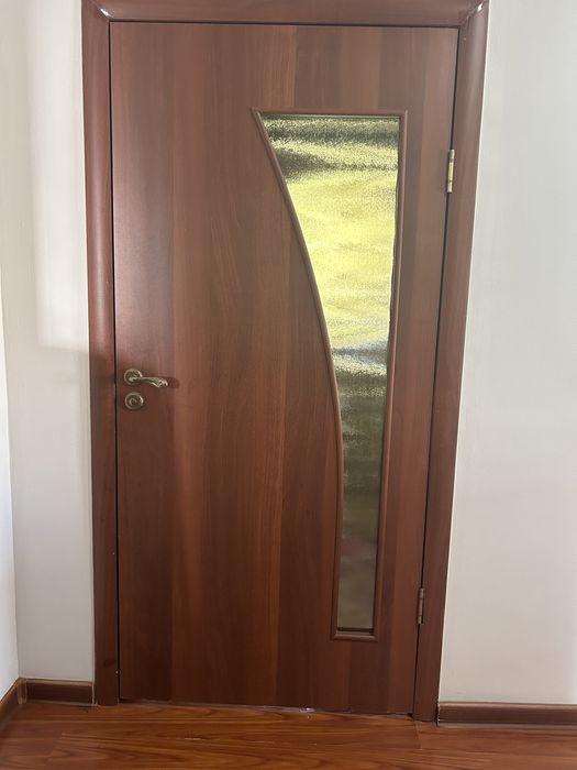 Двери 2м на 90см