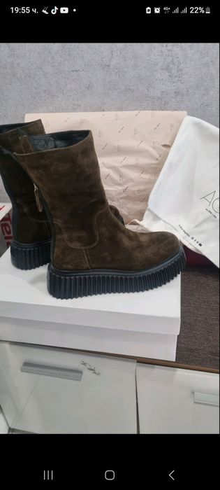 Боти AGL  чисто нови