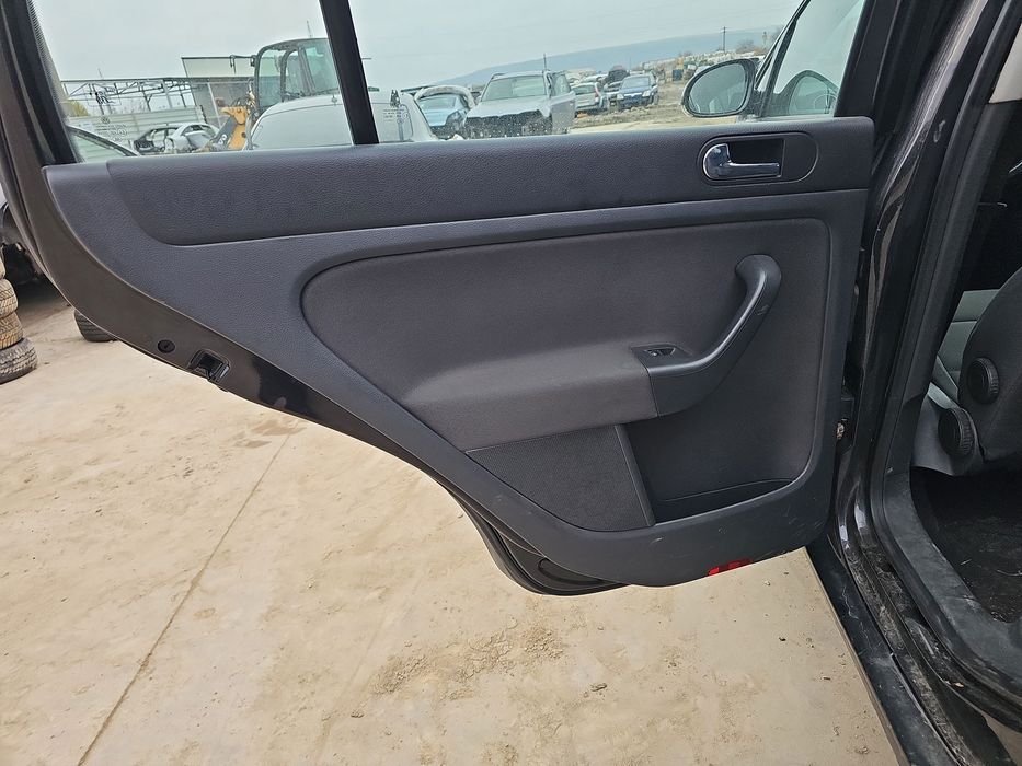 Tapiterie usa stanga spate Volkswagen Golf 5 Plus (5M1) [Fabr 2005-20