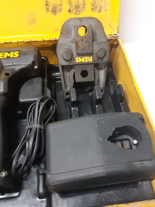 Presa de sertiza Rems 14,4v li ion