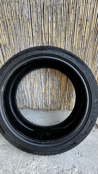 Anvelope  245 40 20 /  275 35 20