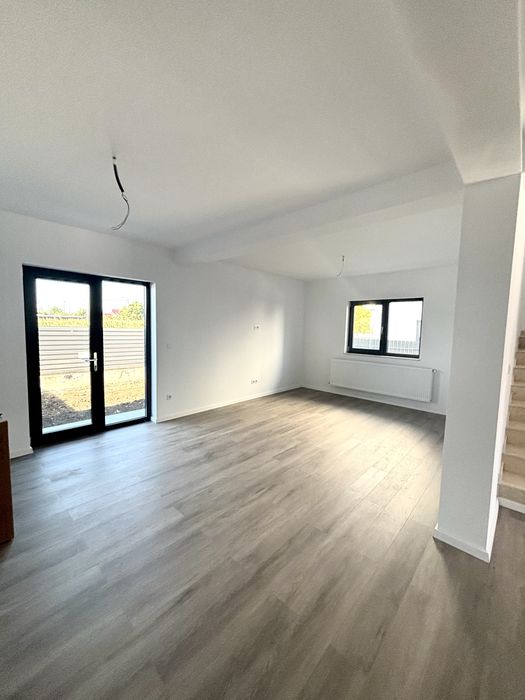 Vând Duplex cartier Aerodrom mutare imediată