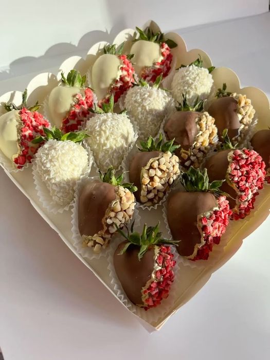 Клубника в шоколаде.Подарки