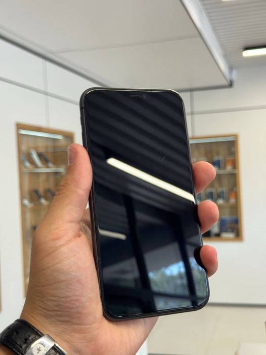 iPhone  11 64 GB