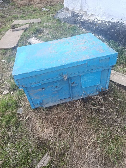 Продам улей для пчел.