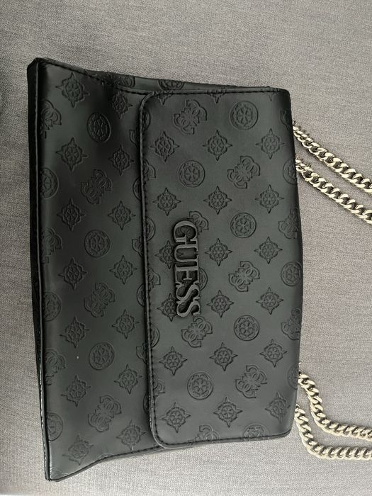 Дамска чанта Guess