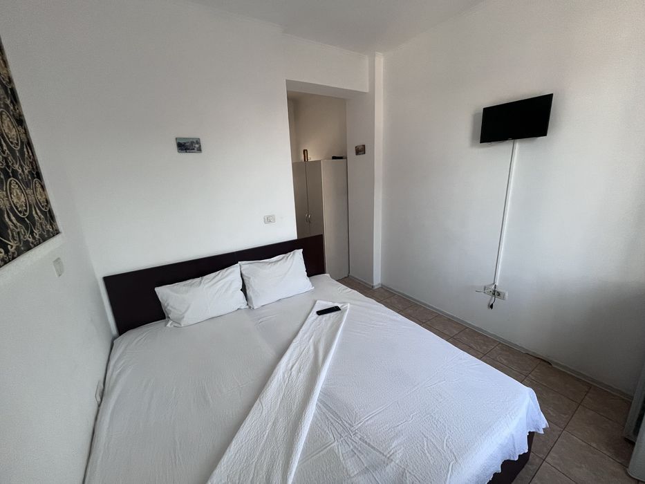 Închiriez cameră mobilată – utilități incluse – Constanța