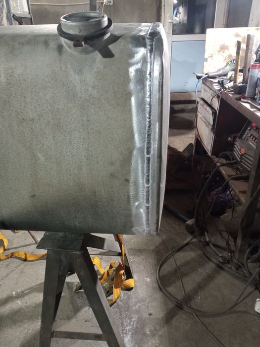 Сварка  топливных баков  Даф Вольво