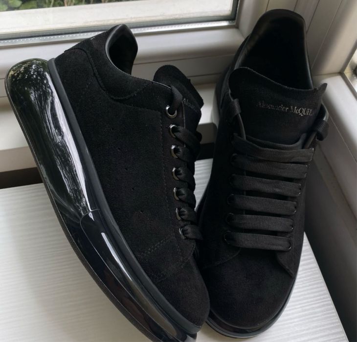 Nou!  alexander mqueen