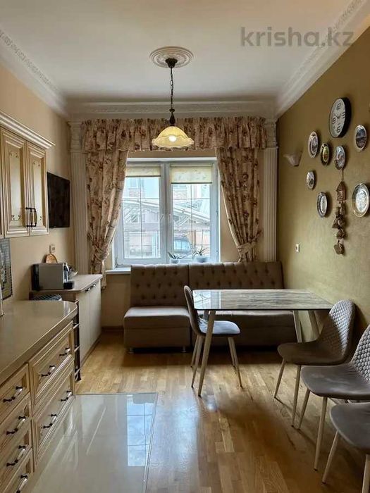 Продам дом в коттеджном городке Алатау+