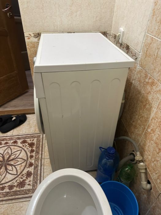 Продам стиральную машину LG