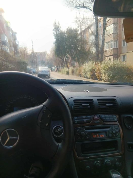Mercedes c 180 compresor