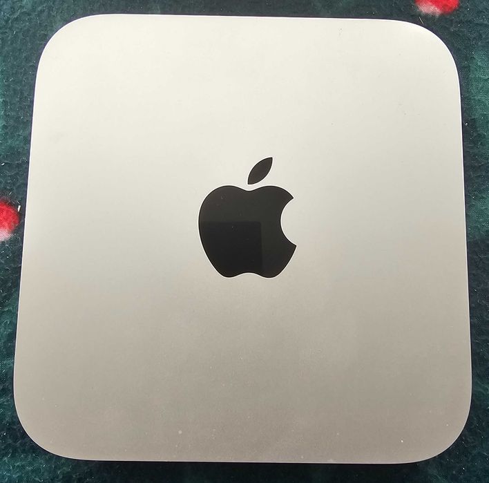 Mac mini M1 / 16GB RAM / 512GB SSD / Отлично състояние (Пълен комплект)