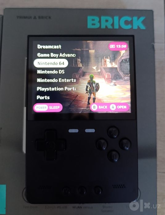 Игровая портативка Trimui Brick