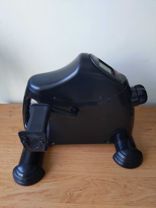 Мини велоергометър, тренажор с педали за упражнения за ръце/крака