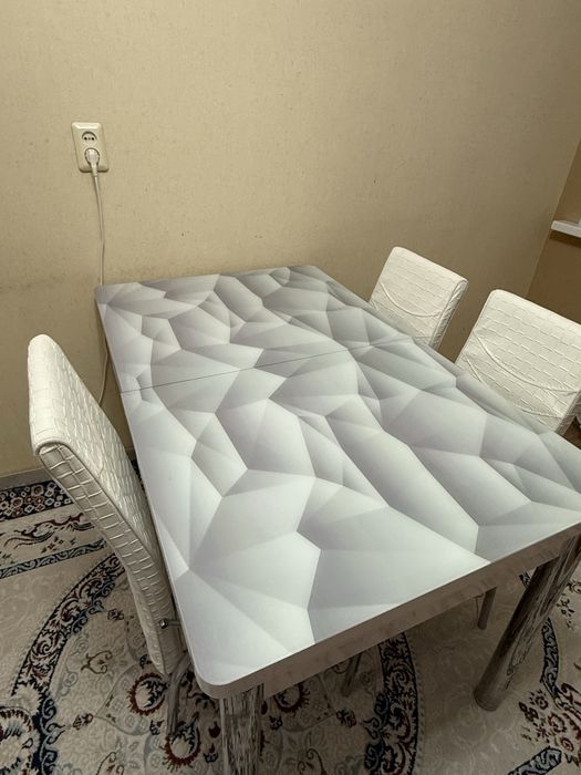 Продам стол со стульями