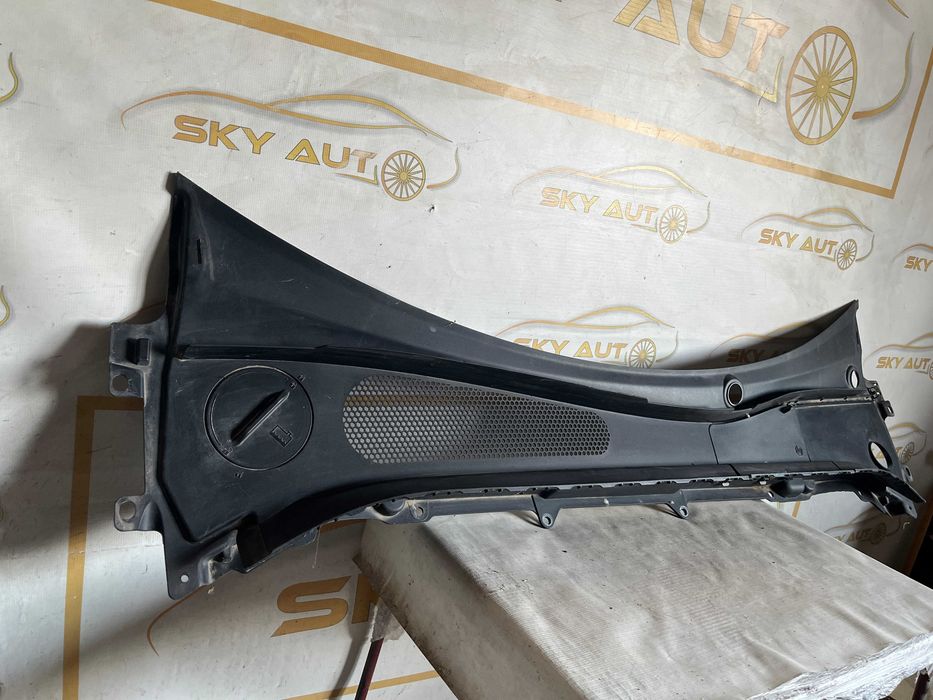 Grila stergatoare parbriz Volvo XC60 dupa 2017 originala cod 31442120