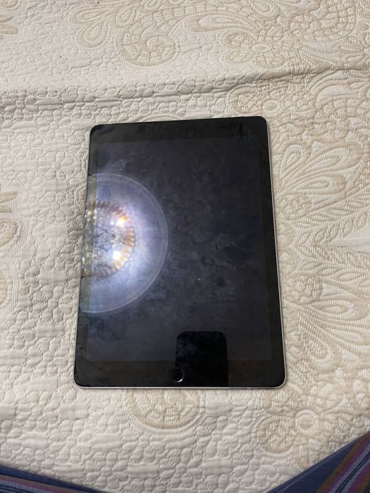 Ipad air 2 128gb на корпусе царапины есть
